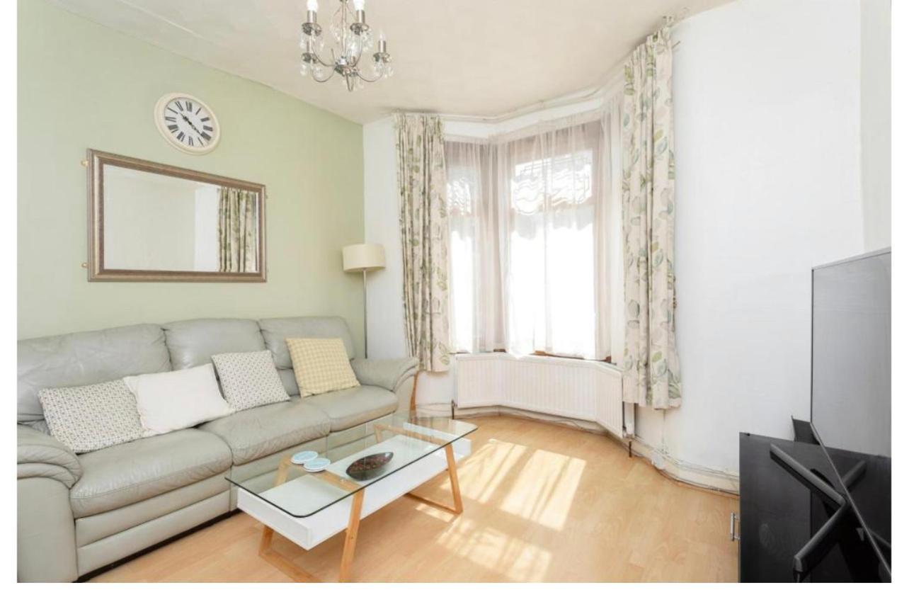 The Leyton Oasis Hotel London Kültér fotó